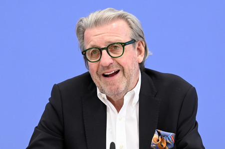 Bundespressekonferenz Entwurf eines Gesetzes zur Schlichtung von Tarifkonflikten in Berlin