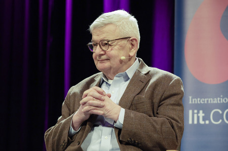 Joschka Fischer auf der lit.Cologne 2025 in Köln