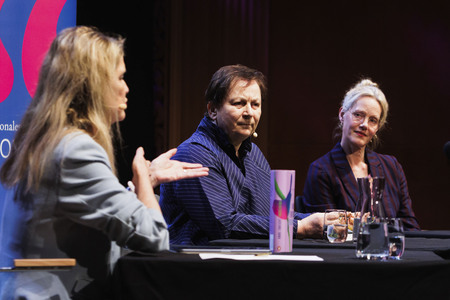 Anne Enright und Anna Schudt auf der lit.Cologne 2025 in Köln