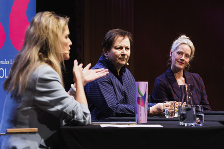 Anne Enright und Anna Schudt auf der lit.Cologne 2025 in Köln