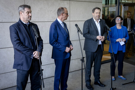 Gemeinsames Auftaktstatement der Parteivorsitzenden von CDU, CSU und SPD zur Bildung einer neuen Regierungskoalition in Berlin