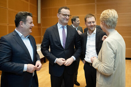 Gemeinsames Auftaktstatement der Parteivorsitzenden von CDU, CSU und SPD zur Bildung einer neuen Regierungskoalition in Berlin