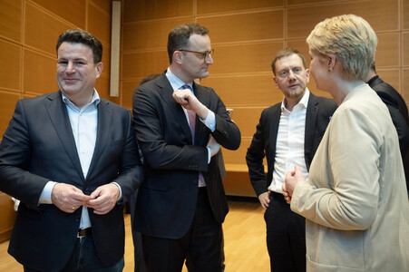 Gemeinsames Auftaktstatement der Parteivorsitzenden von CDU, CSU und SPD zur Bildung einer neuen Regierungskoalition in Berlin