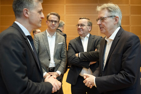 Gemeinsames Auftaktstatement der Parteivorsitzenden von CDU, CSU und SPD zur Bildung einer neuen Regierungskoalition in Berlin