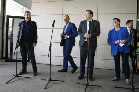 Gemeinsames Auftaktstatement der Parteivorsitzenden von CDU, CSU und SPD zur Bildung einer neuen Regierungskoalition in Berlin