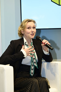 Dana Golombek von Senden und Jutta Speidel auf der Leipziger Buchmesse 2025