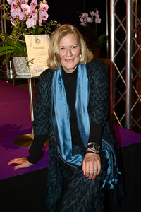 Taufe einer Orchidee auf den Namen 'Suzanne von Borsody' in Dresden