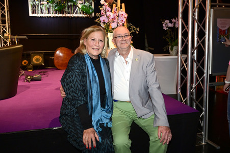 Taufe einer Orchidee auf den Namen 'Suzanne von Borsody' in Dresden