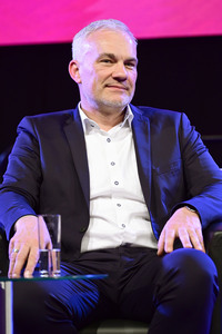 Taufe einer Orchidee auf den Namen 'Suzanne von Borsody' in Dresden