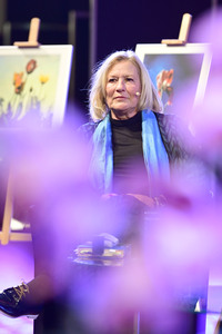 Taufe einer Orchidee auf den Namen 'Suzanne von Borsody' in Dresden