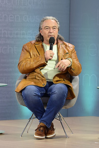Peter-Michael Diestel und Gregor Gysi auf der Leipziger Buchmesse 2025