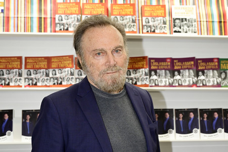 Sektempfang mit Franco Nero auf der Leipziger Buchmesse 2025