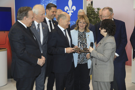 Eröffnungsrundgang auf der Hannover Messe 2025