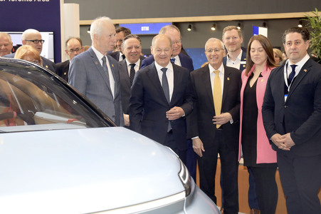 Eröffnungsrundgang auf der Hannover Messe 2025