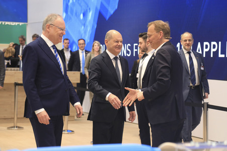 Eröffnungsrundgang auf der Hannover Messe 2025