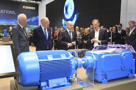 Eröffnungsrundgang auf der Hannover Messe 2025