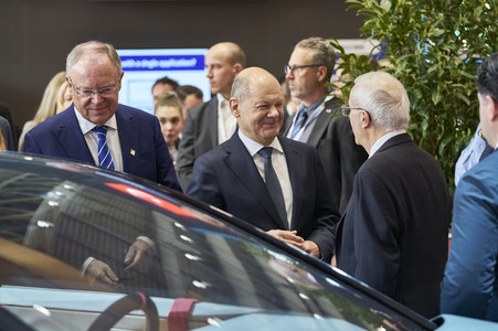 Eröffnungsrundgang auf der Hannover Messe 2025