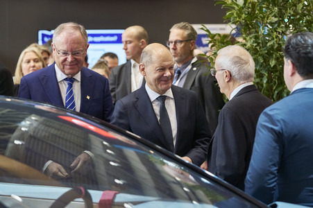 Eröffnungsrundgang auf der Hannover Messe 2025