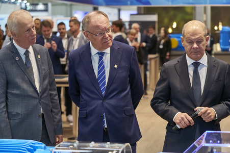 Eröffnungsrundgang auf der Hannover Messe 2025