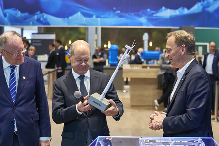 Eröffnungsrundgang auf der Hannover Messe 2025