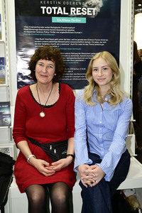 Kerstin Doerenbruch und Ivy Josefine Ullrich auf der Leipziger Buchmesse 2025