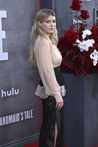 Season 6 Premiere 'The Handmaid's Tale: Der Report der Magd' in Los Angeles