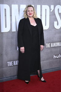 Season 6 Premiere 'The Handmaid's Tale: Der Report der Magd' in Los Angeles