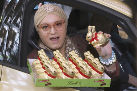 Charity Osterhasen Verkauf in Hamburg
