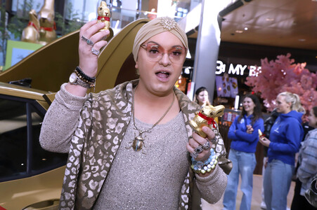 Charity Osterhasen Verkauf in Hamburg