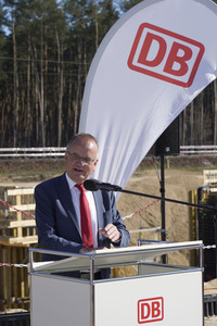 Spatenstich für den neuen Bahnhof Fangschleuse in Grünheide