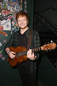 Kontra K bei der Enthüllung seiner Wachsfigur und der Eröffnung des neuen Themenbereichs 'Berlin Vibes' im Madame Tussauds in Berlin
