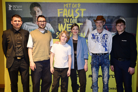 Filmpremiere 'Mit der Faust in die Welt schlagen' in Görlitz