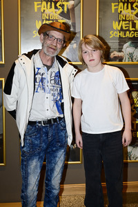 Filmpremiere 'Mit der Faust in die Welt schlagen' in Görlitz