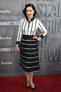 Season 6 Premiere 'The Handmaid's Tale: Der Report der Magd' in Los Angeles