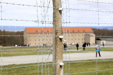 Kranzniederlegung zum 80. Jahrestag der Befreiung des Konzentrationslagers Buchenwald