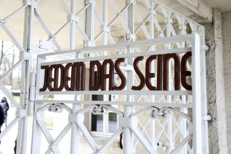 Kranzniederlegung zum 80. Jahrestag der Befreiung des Konzentrationslagers Buchenwald