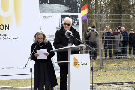Kranzniederlegung zum 80. Jahrestag der Befreiung des Konzentrationslagers Buchenwald