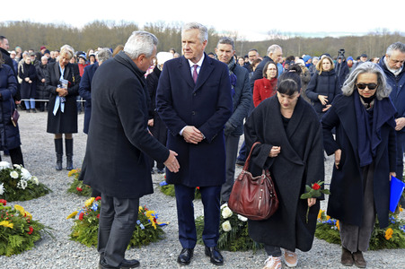 Kranzniederlegung zum 80. Jahrestag der Befreiung des Konzentrationslagers Buchenwald