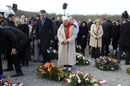 Kranzniederlegung zum 80. Jahrestag der Befreiung des Konzentrationslagers Buchenwald