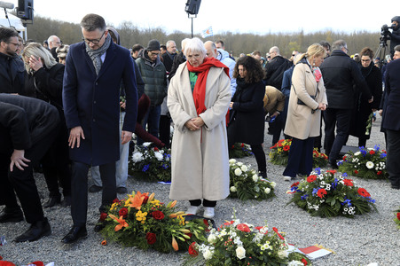 Kranzniederlegung zum 80. Jahrestag der Befreiung des Konzentrationslagers Buchenwald