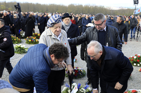 Kranzniederlegung zum 80. Jahrestag der Befreiung des Konzentrationslagers Buchenwald