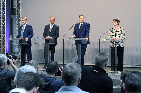 Pressekonferenz von CDU, CSU und SPD in Berlin
