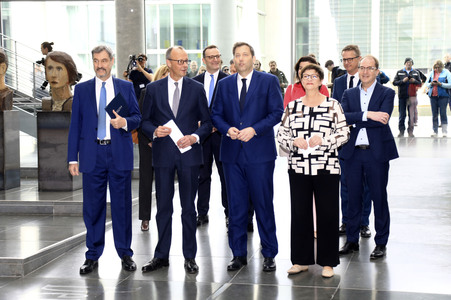 Pressekonferenz von CDU, CSU und SPD in Berlin