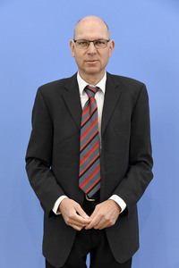 Bundespressekonferenz Gemeinschaftsdiagnose der Wirtschaftsforschungsinstitute in Berlin