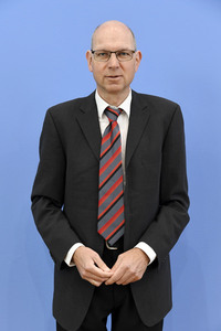 Bundespressekonferenz Gemeinschaftsdiagnose der Wirtschaftsforschungsinstitute in Berlin