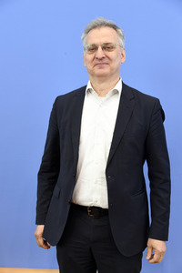 Bundespressekonferenz Gemeinschaftsdiagnose der Wirtschaftsforschungsinstitute in Berlin