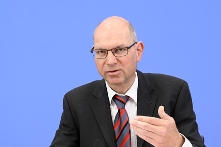 Bundespressekonferenz Gemeinschaftsdiagnose der Wirtschaftsforschungsinstitute in Berlin