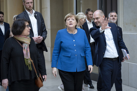 Radioshow mit Angela Merkel in Berlin