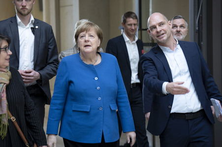 Radioshow mit Angela Merkel in Berlin