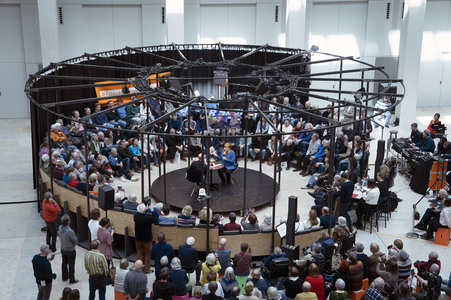 Radioshow mit Angela Merkel in Berlin